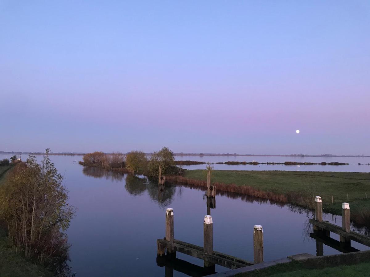 Logeren Bij De Burgemeester Bed & Breakfast *